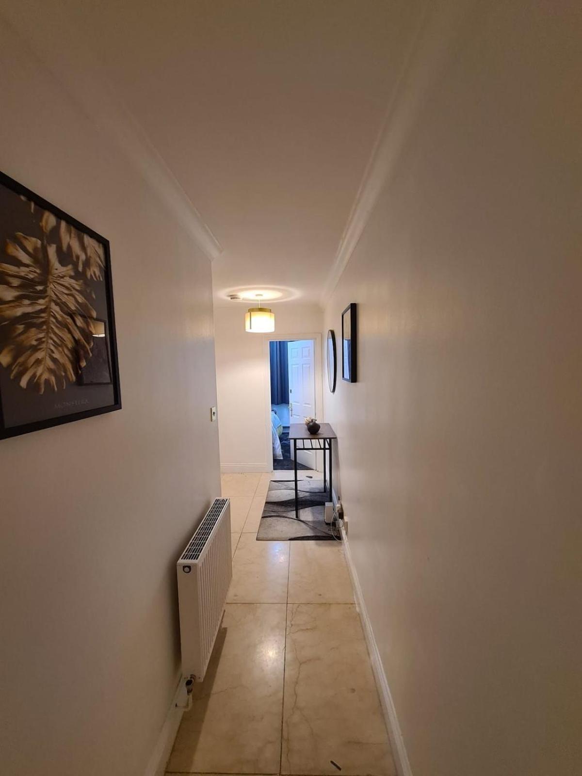 Luxurious 3 Bed Flat In Kilburn * London