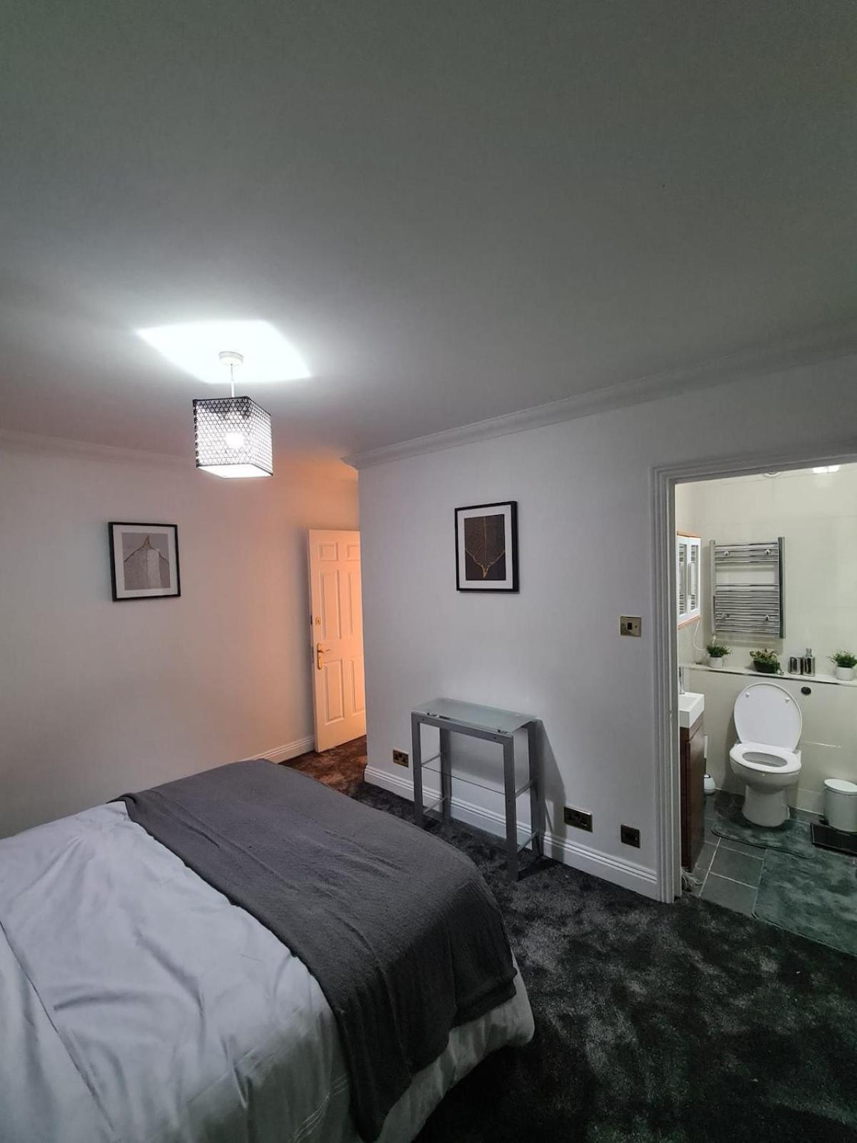 Luxurious 3 Bed Flat In Kilburn